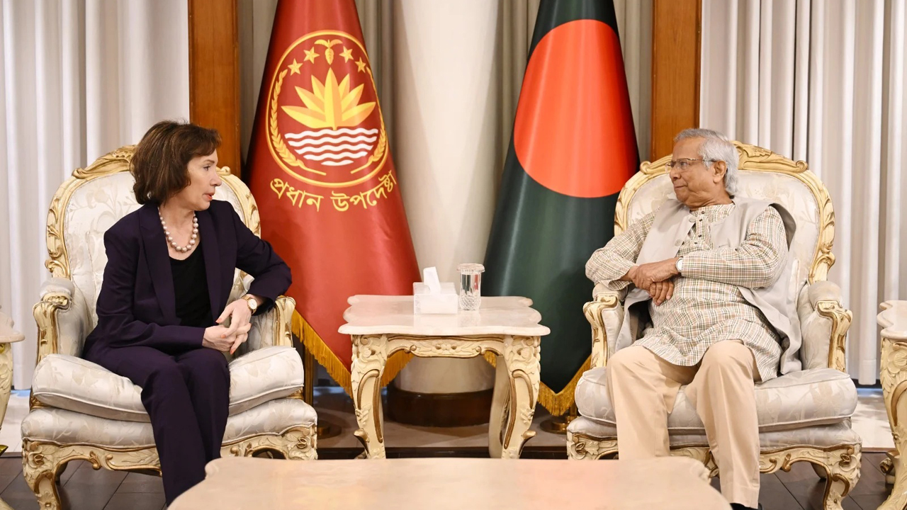 আসন্ন নির্বাচন আয়োজনে আমরা পুরোপুরি প্রস্তুত: প্রধান উপদেষ্টা